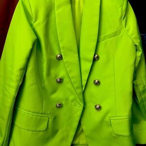 Must Haf neon green blazer